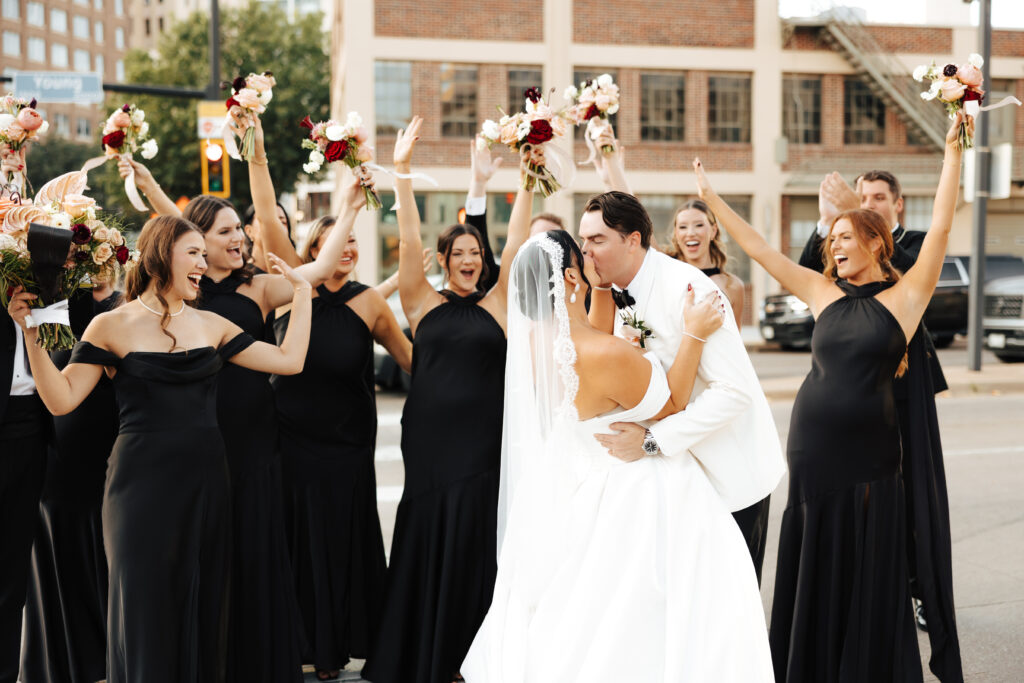 All-Inclusive vs. Open-Vendor Wedding Venues: An Honest Vendor Perspective from a Dallas Photographer