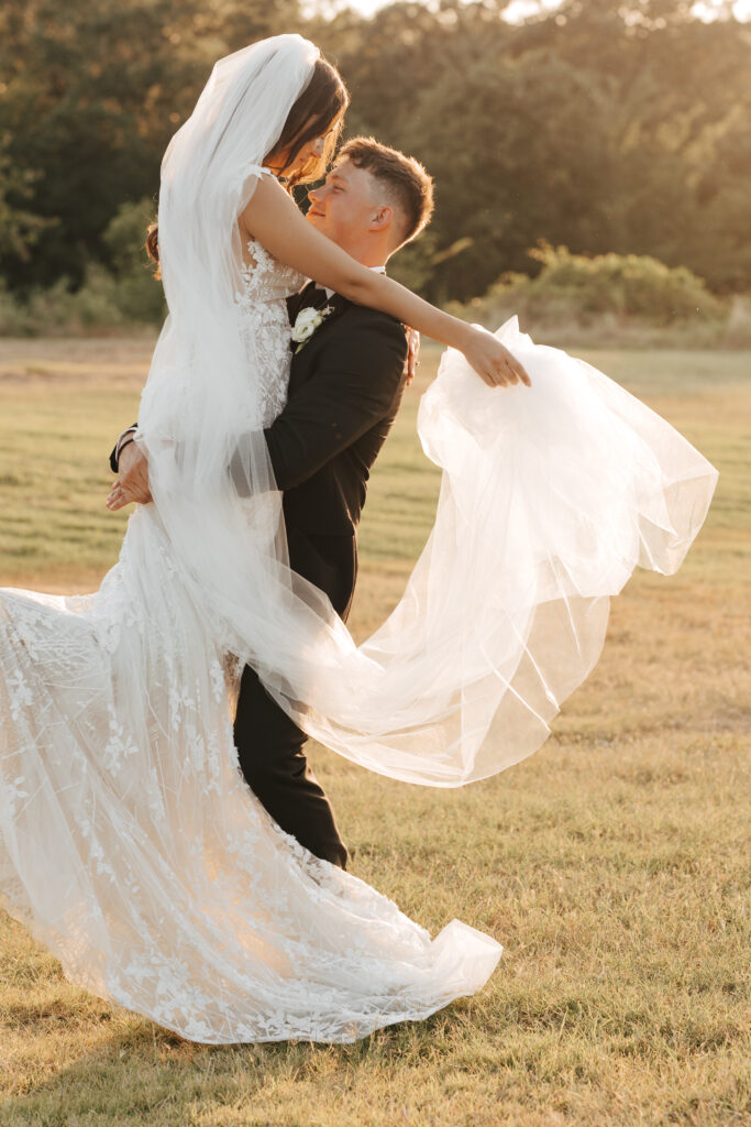 best wedding venue in DFW hillside estate photographer